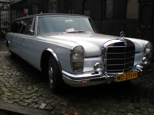 Mercedes Benz 600